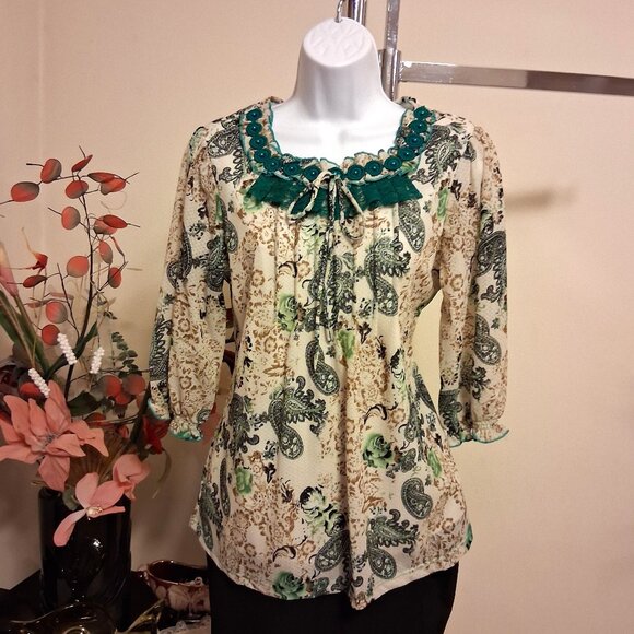 NWT Women's Teal Blue Beige Printed Lined Blouse ¾ Sleeve Pleated Top 8 M - Picture 1 of 9